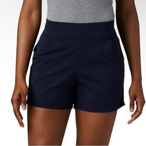Columbia Women's Anytime Casual Size Medium Omni-Shield Mid Rise Shorts 7"